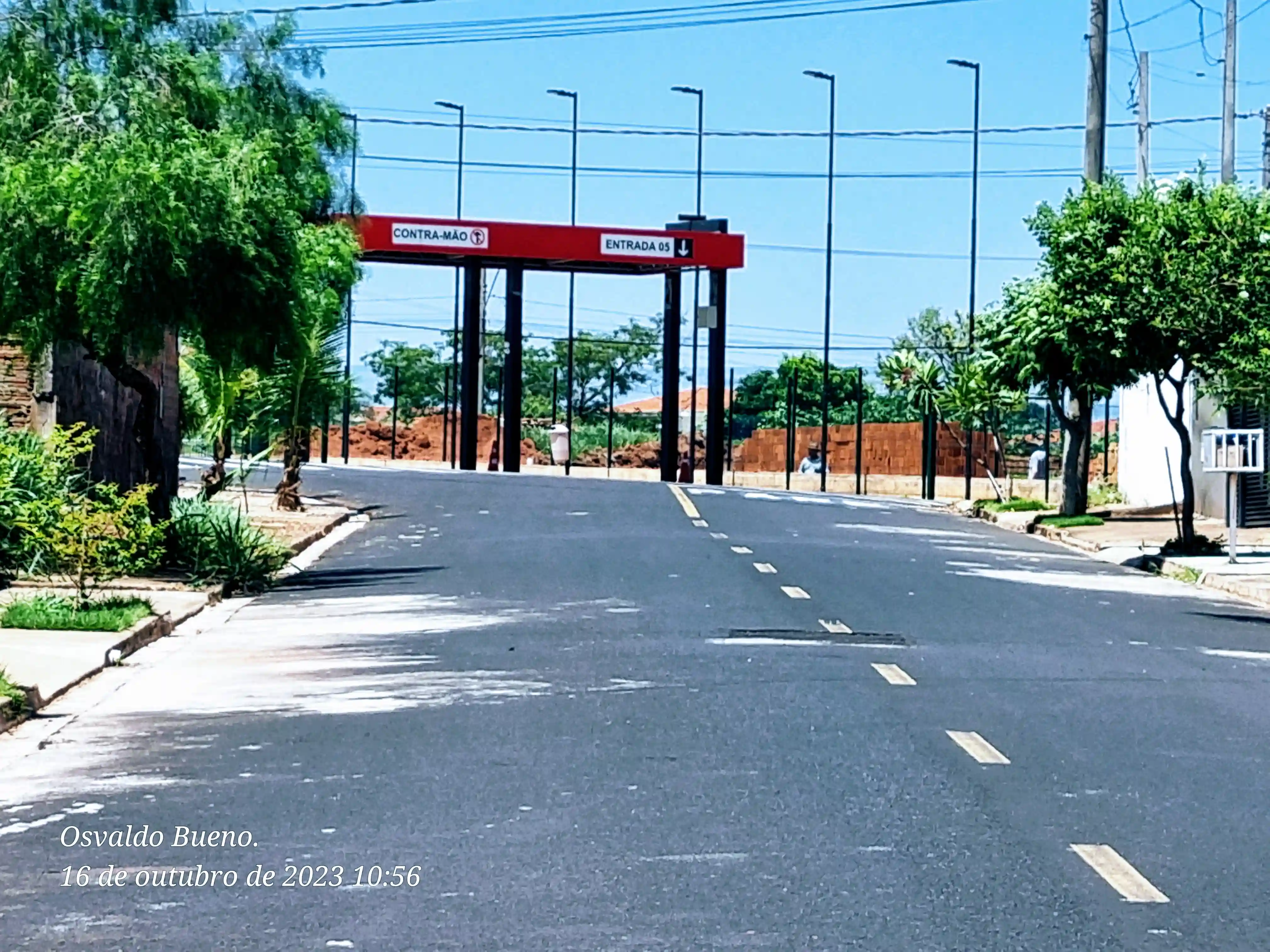 Terreno / Lote / Condomínio  à venda, 200m² — foto 2 de 5