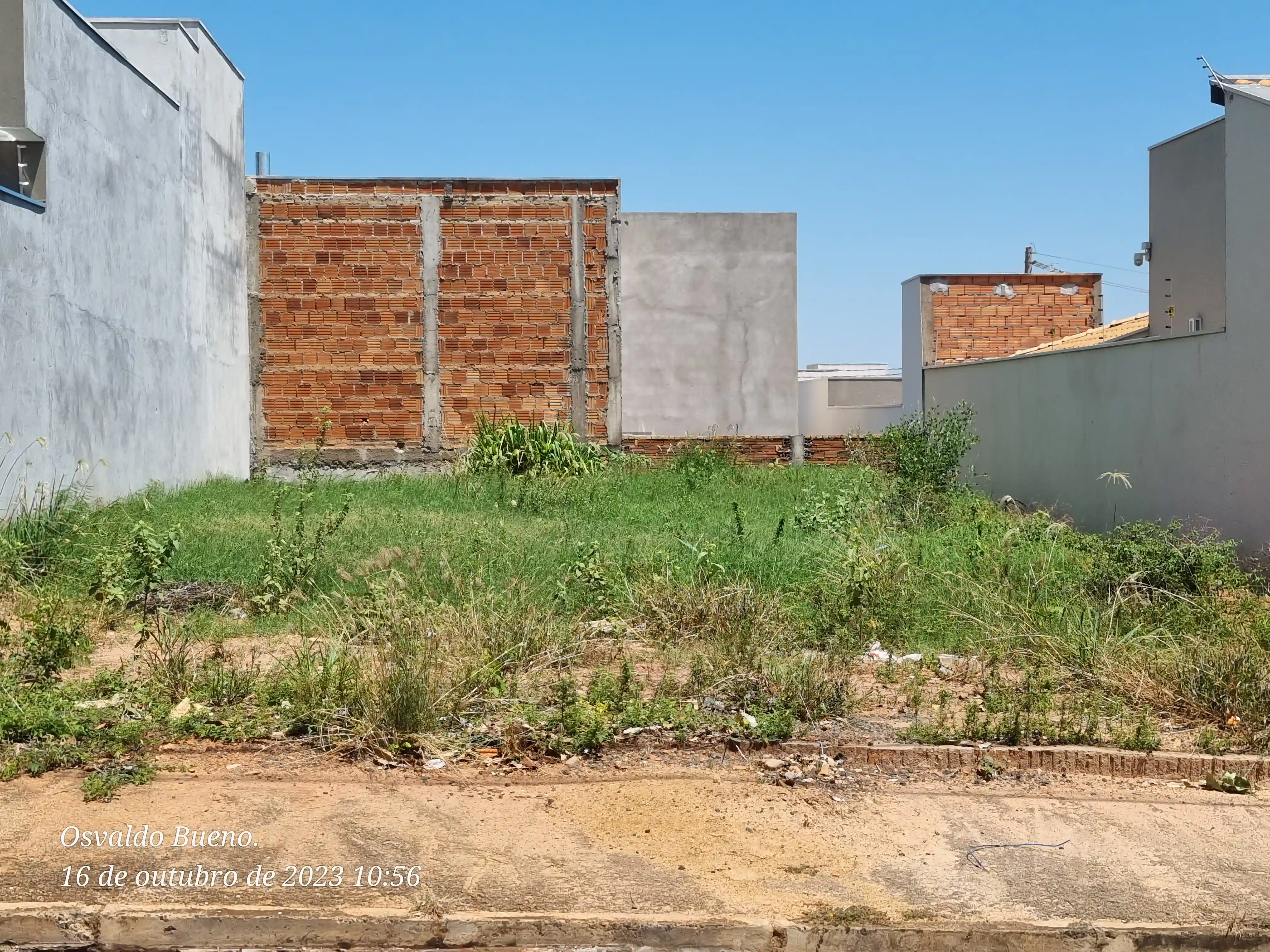 Terreno / Lote / Condomínio  à venda, 200m² — foto 4 de 5