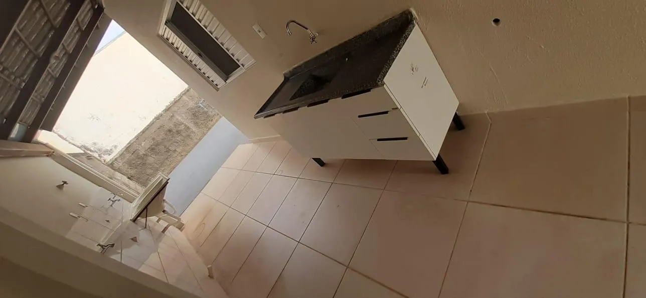 Casa com 3 quartos para aluguel, 200m² — foto 11 de 15