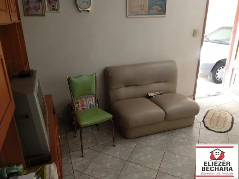 Casa à venda — foto 1 de 4