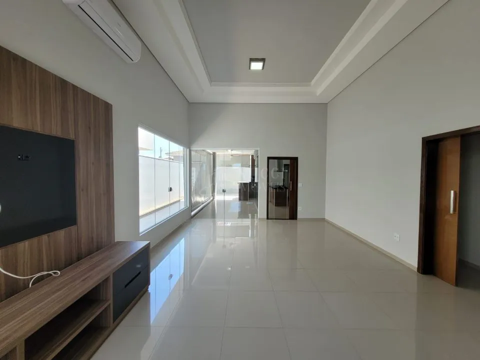 Casa de Condomínio à venda — foto 2 de 9