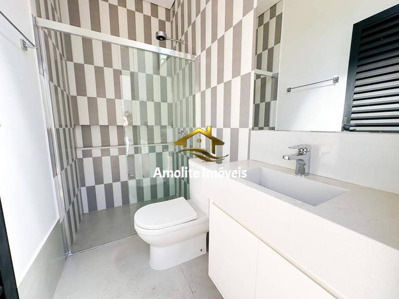 Casa de Condomínio com 3 quartos à venda, 203m² — foto 13 de 21