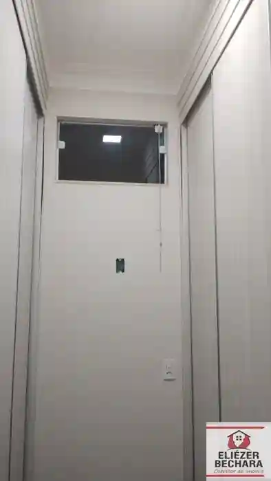 Casa com 3 quartos à venda, 220m² — foto 3 de 11