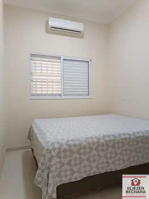 Casa com 3 quartos à venda, 220m² — foto 10 de 11