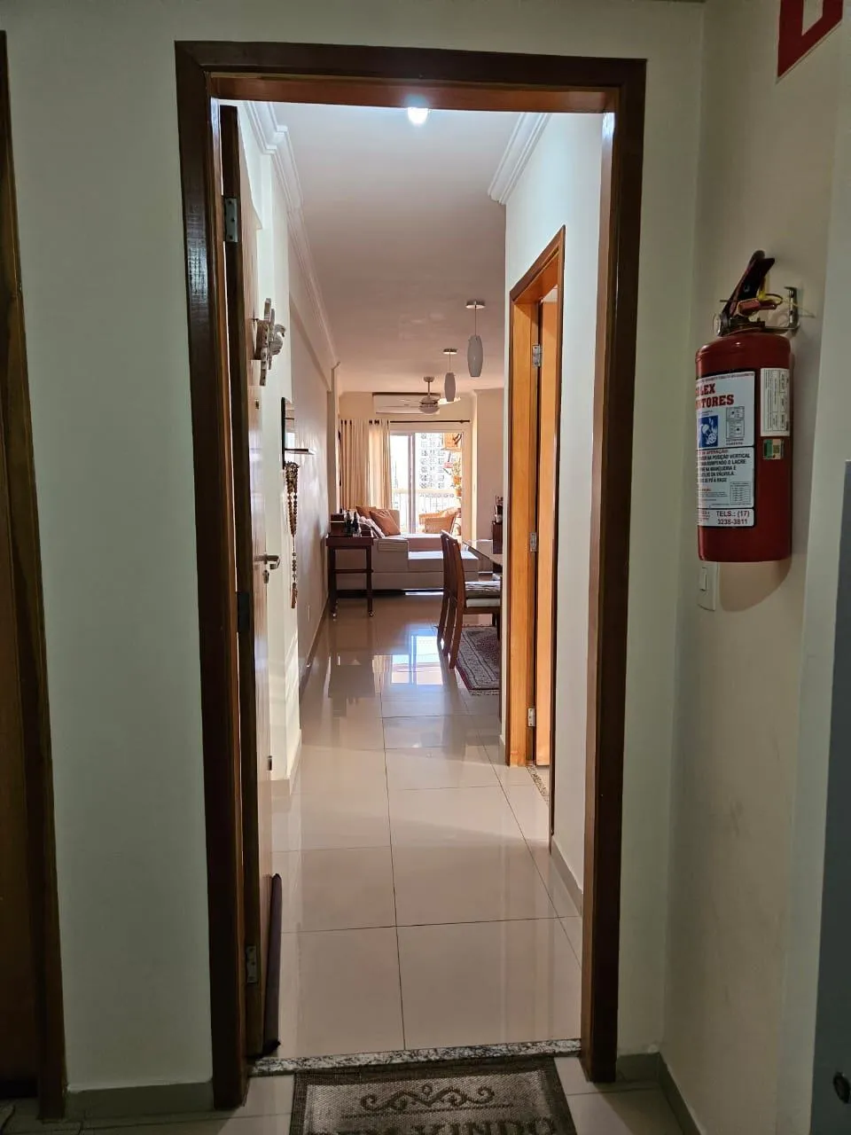 Apartamento com 3 quartos à venda, 96m² — foto 2 de 30