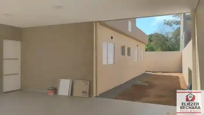 Casa com 3 quartos à venda, 120m² — foto 3 de 8