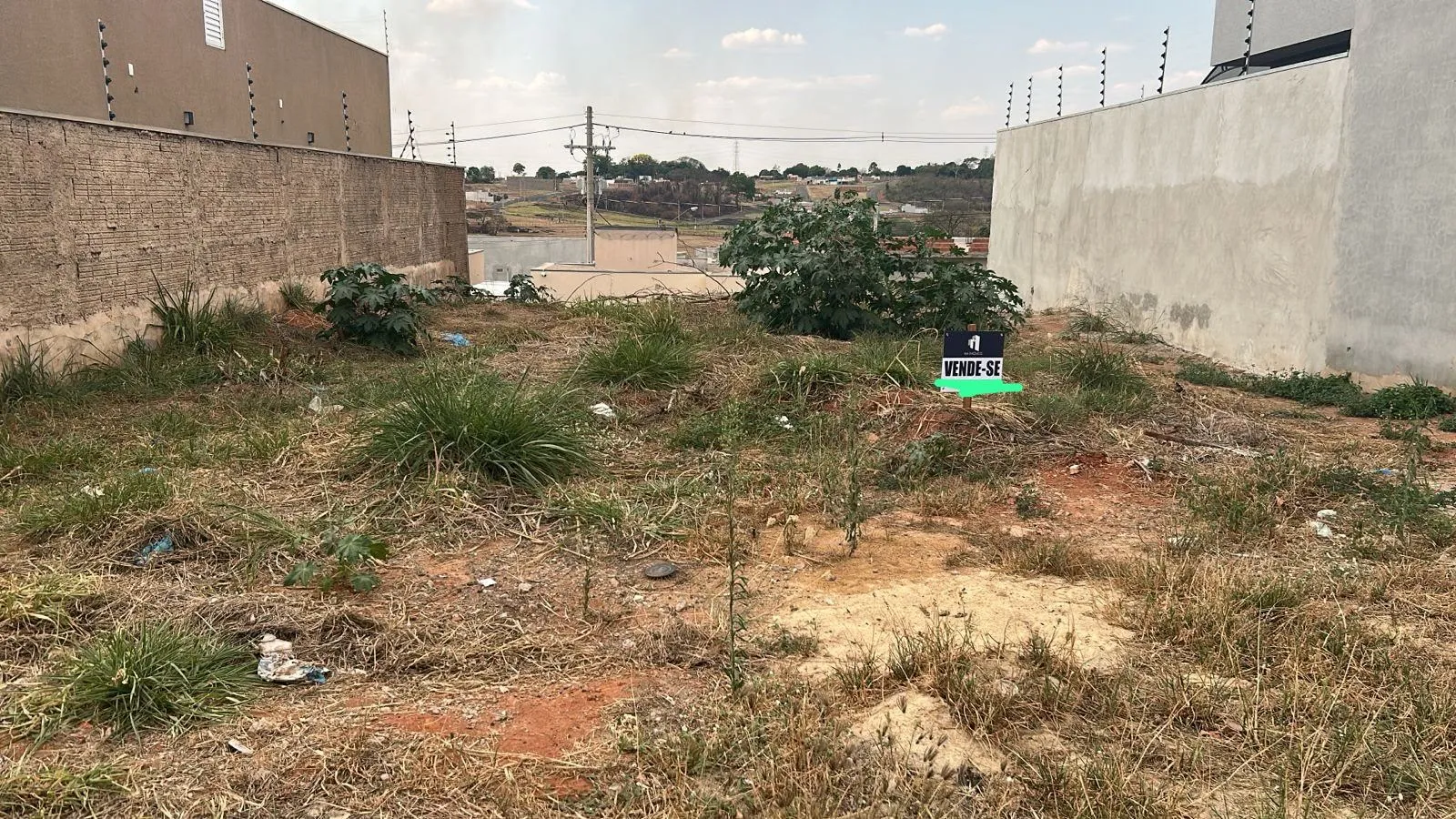 Terreno / Lote / Condomínio à venda, 200m² — foto 1 de 1