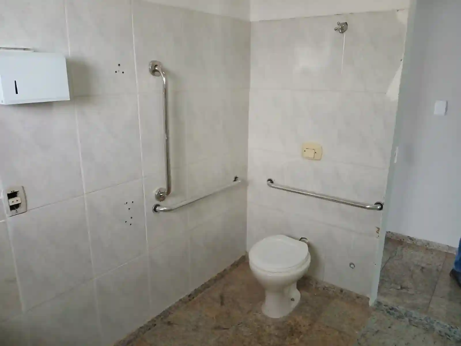 Casa Comercial com 4 quartos à venda, 200m² — foto 19 de 33