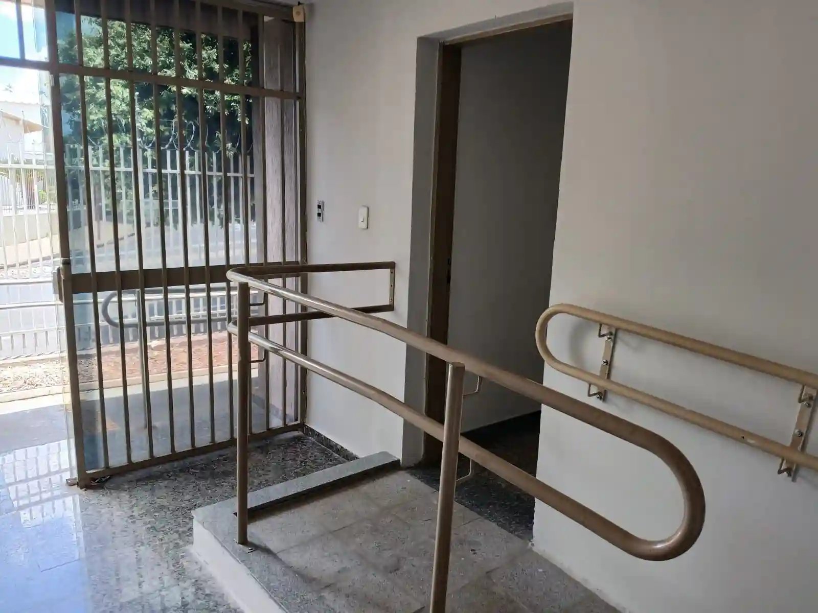 Casa Comercial com 4 quartos à venda, 200m² — foto 7 de 33