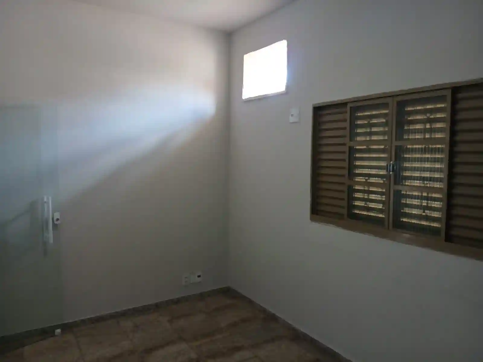 Casa Comercial com 4 quartos à venda, 200m² — foto 17 de 33