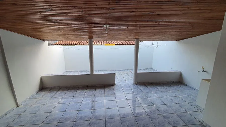 Casa à venda — foto 6 de 11