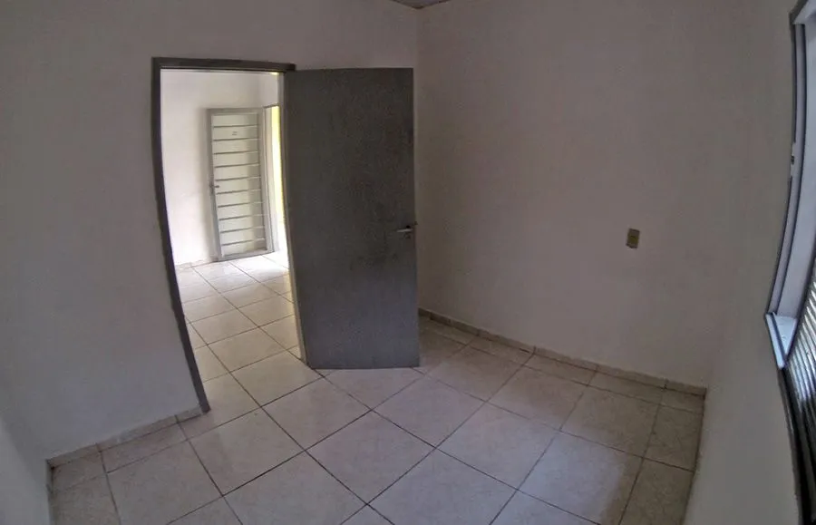 Casa à venda — foto 8 de 11