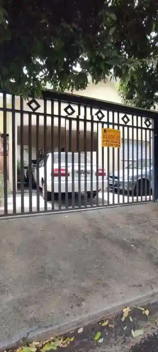Casa com 3 quartos à venda, 363m² — foto 1 de 12