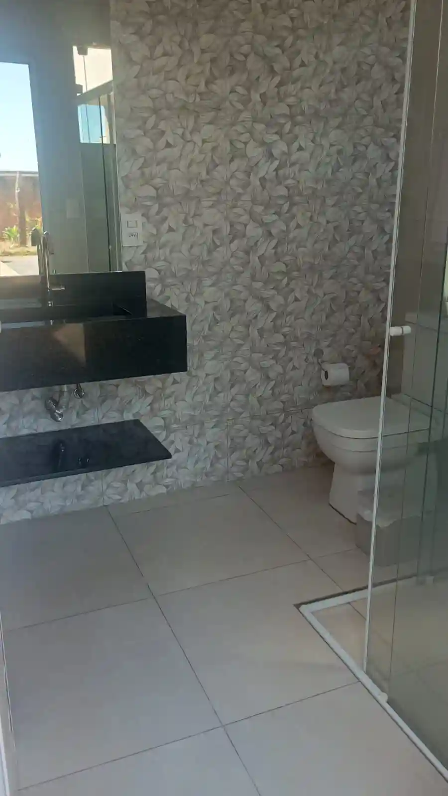 Casa com 3 quartos à venda, 300m² — foto 2 de 17