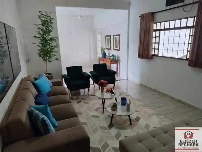 Casa com 3 quartos à venda, 260m² — foto 15 de 59