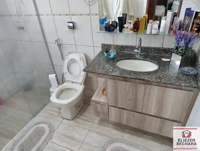Casa com 3 quartos à venda, 260m² — foto 3 de 59