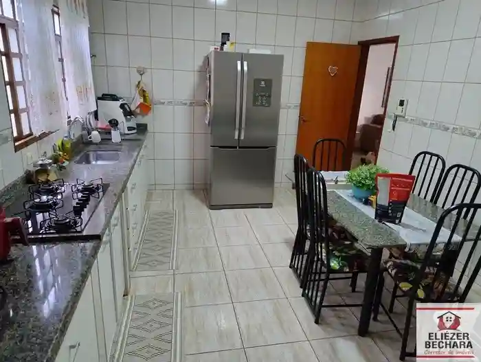 Casa com 3 quartos à venda, 260m² — foto 28 de 59