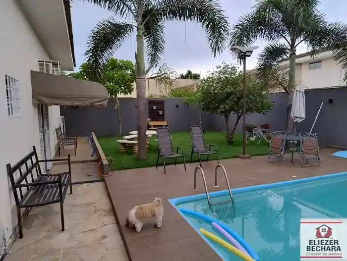 Casa com 3 quartos à venda, 260m² — foto 1 de 59