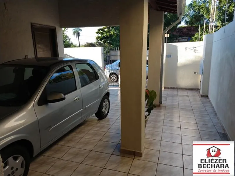Casa à venda — foto 1 de 3