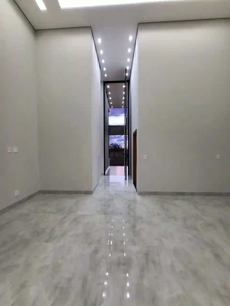 Casa de Condomínio com 3 quartos à venda, 250m² — foto 4 de 48