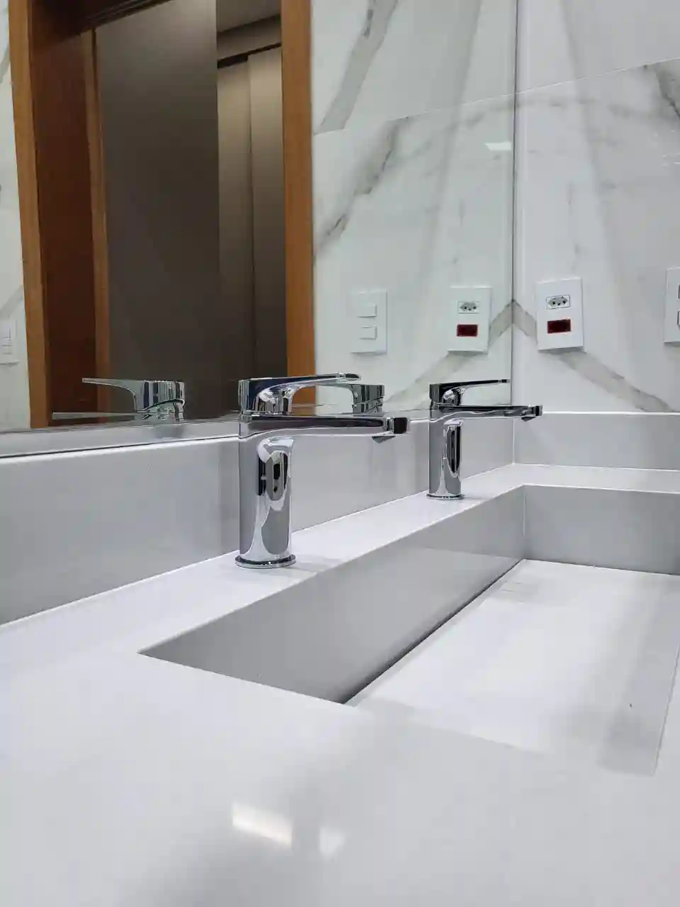 Casa de Condomínio com 3 quartos à venda, 250m² — foto 13 de 48