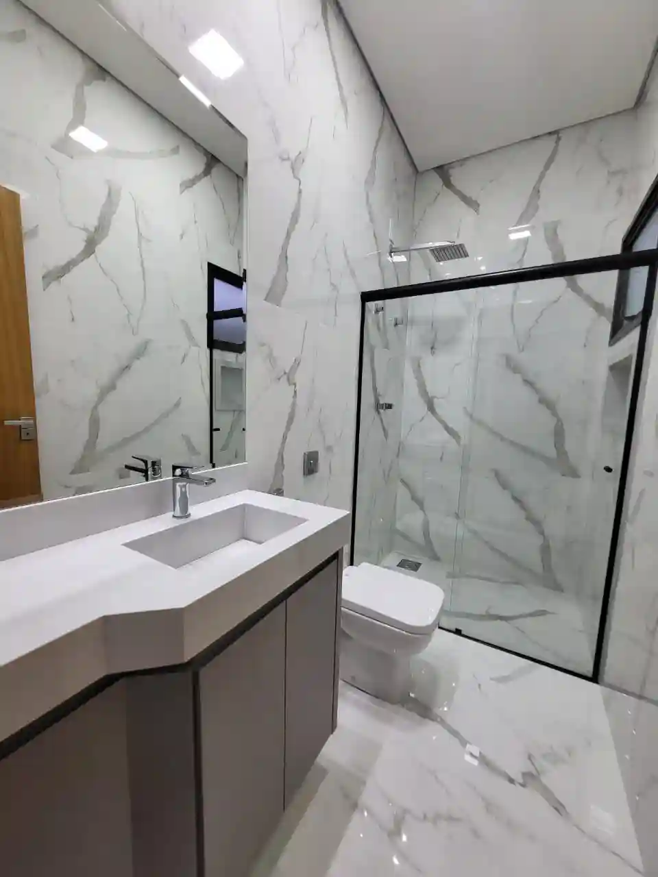 Casa de Condomínio com 3 quartos à venda, 250m² — foto 24 de 48