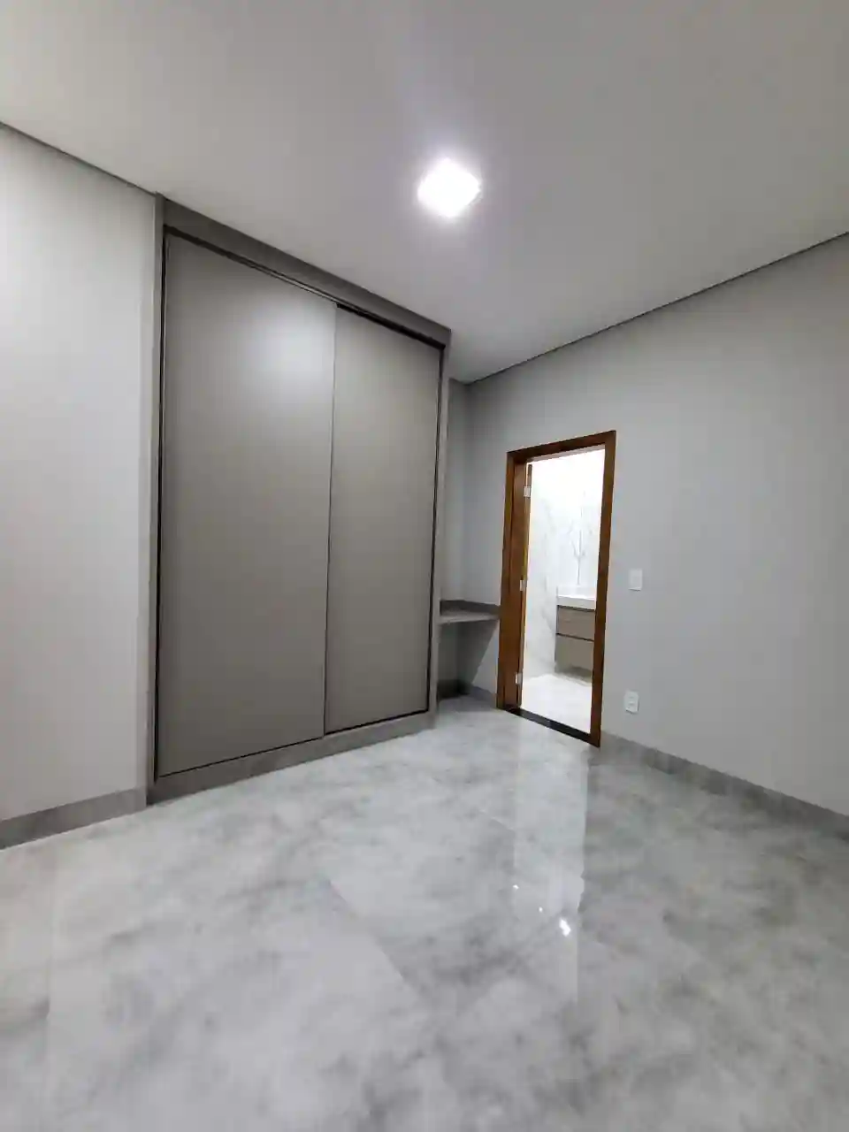 Casa de Condomínio com 3 quartos à venda, 250m² — foto 27 de 48