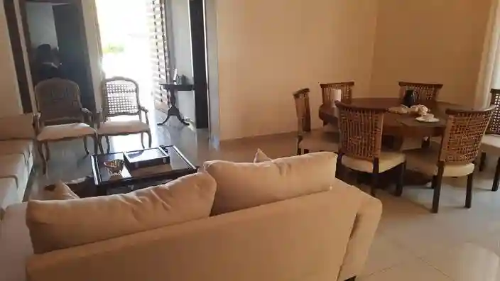 Casa de Condomínio com 3 quartos à venda, 235m² — foto 21 de 36