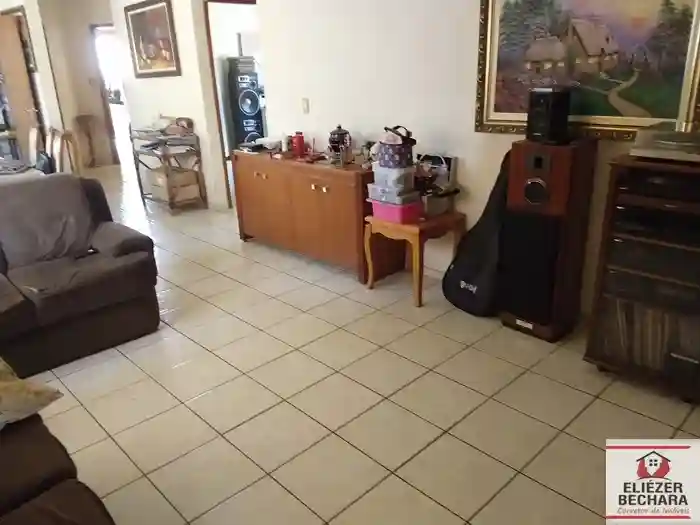 Casa com 2 quartos à venda, 360m² — foto 25 de 37