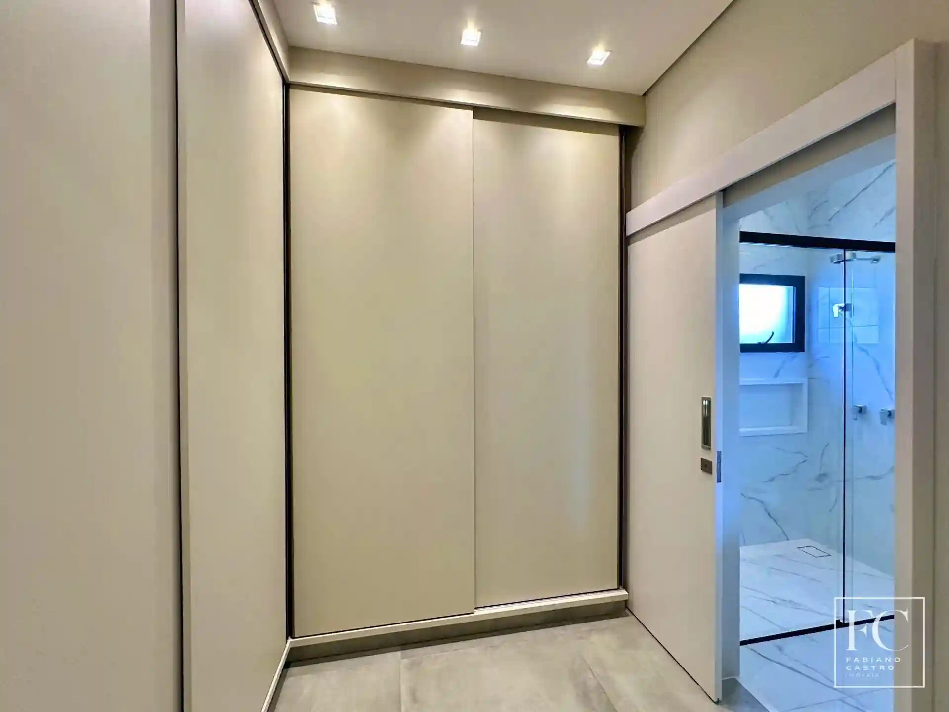 Casa de Condomínio com 3 quartos à venda, 240m² — foto 27 de 28