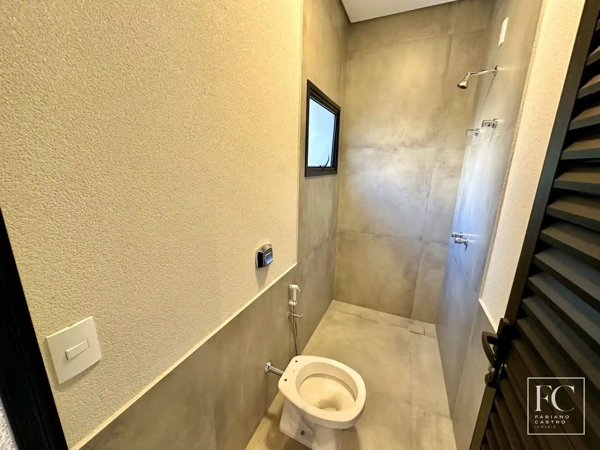 Casa de Condomínio com 3 quartos à venda, 240m² — foto 18 de 28