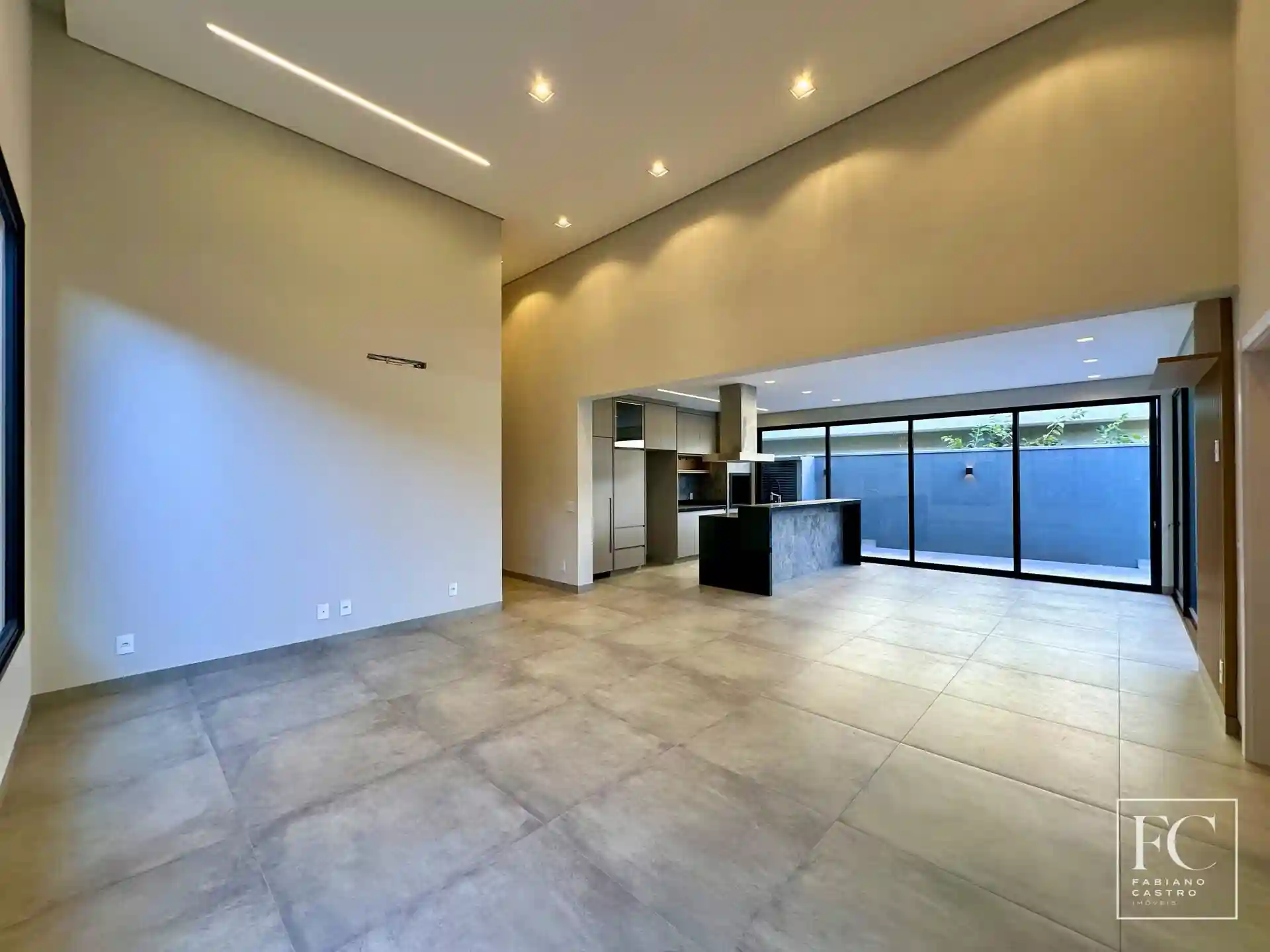 Casa de Condomínio com 3 quartos à venda, 240m² — foto 8 de 28