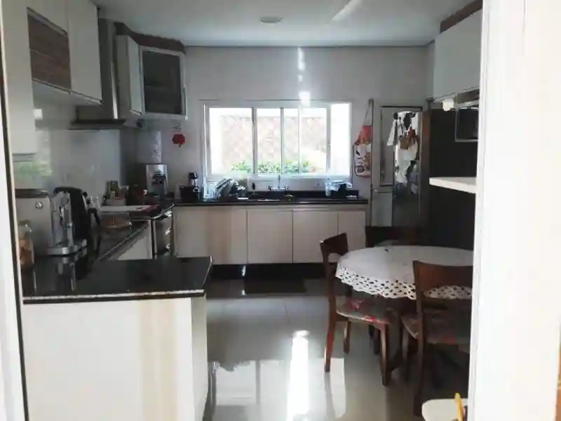 Casa de Condomínio com 3 quartos à venda, 359m² — foto 12 de 14