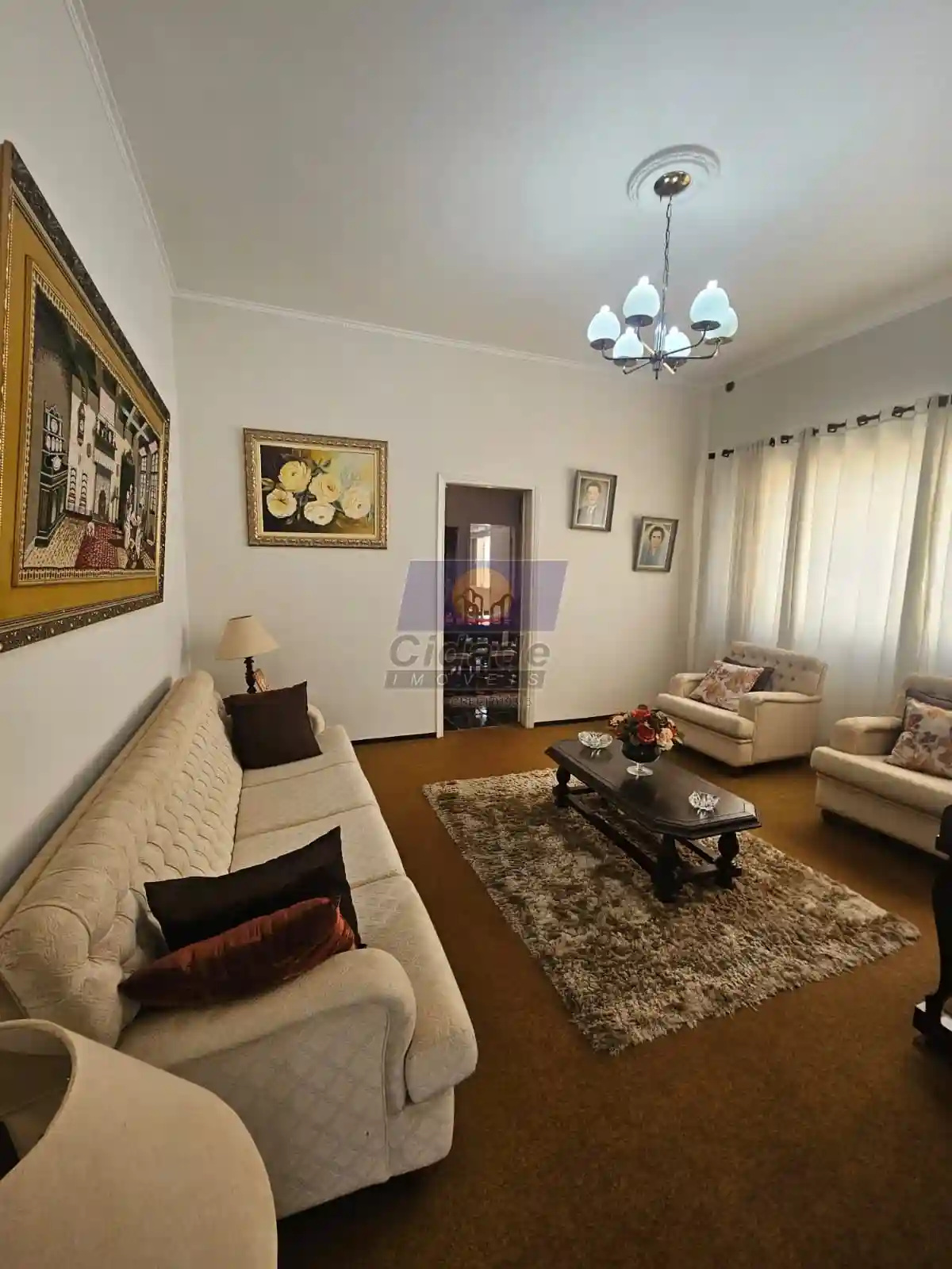 Casa com 4 quartos à venda, 271m² — foto 1 de 39