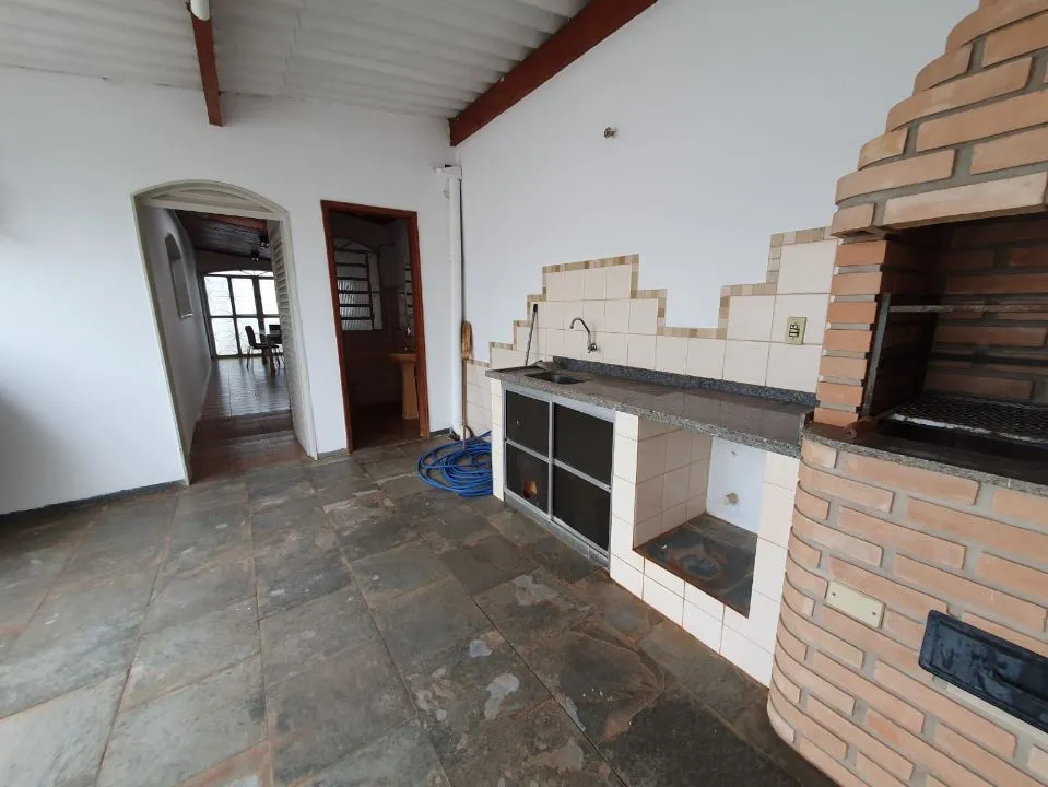 Casa à venda — foto 4 de 10