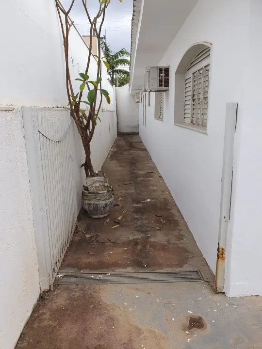 Casa à venda — foto 6 de 10