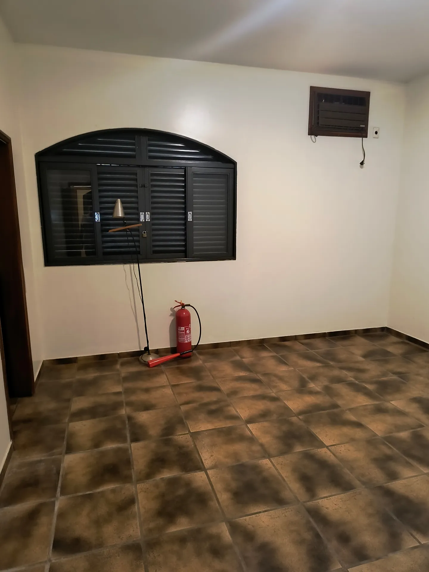 Casa com 3 quartos à venda, 620m² — foto 18 de 21