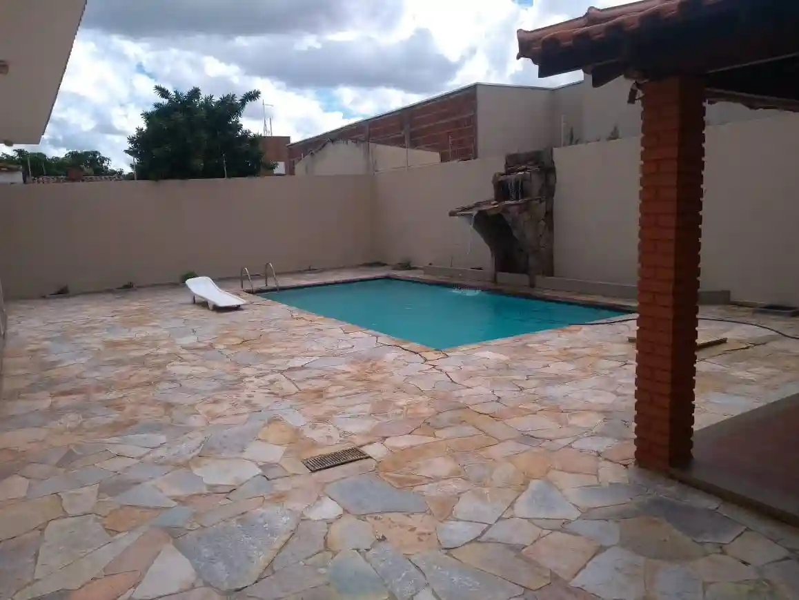 Casa com 4 quartos à venda, 576m² — foto 4 de 29