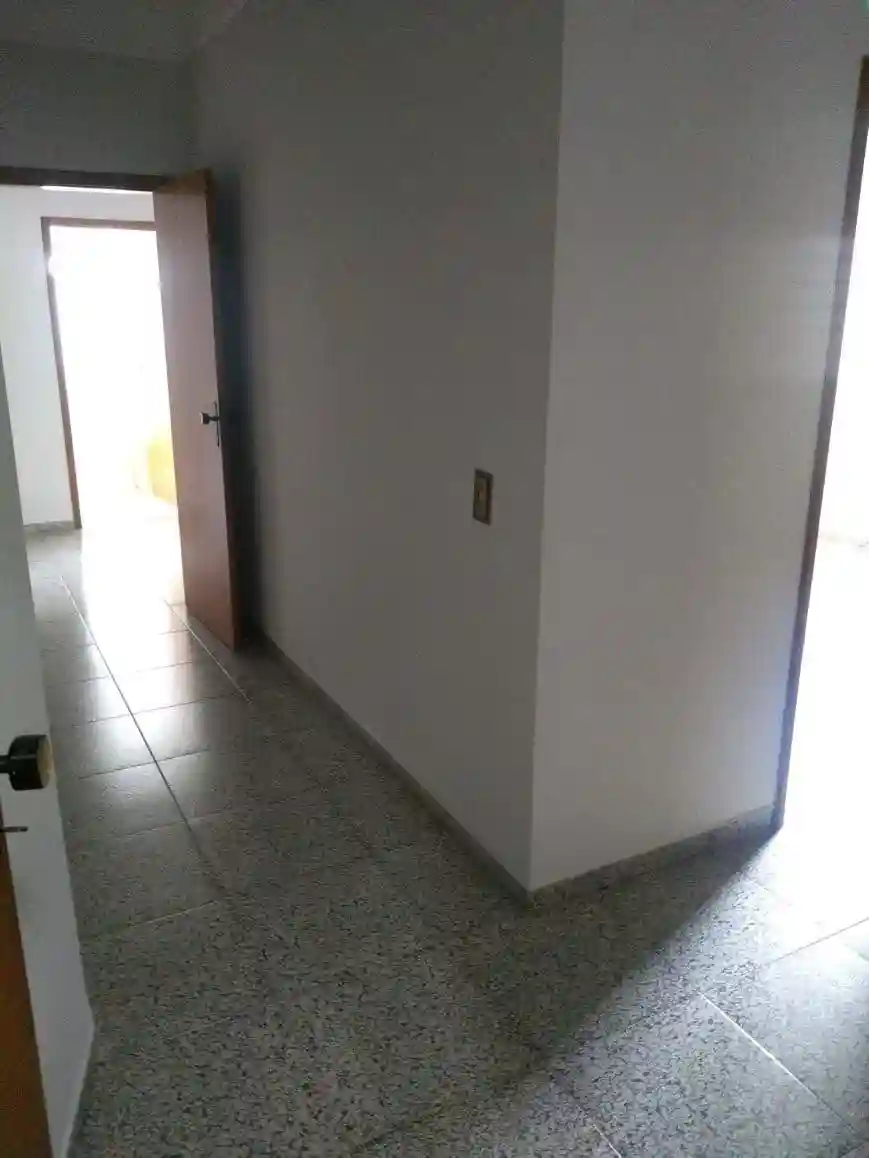 Casa com 4 quartos à venda, 576m² — foto 18 de 29