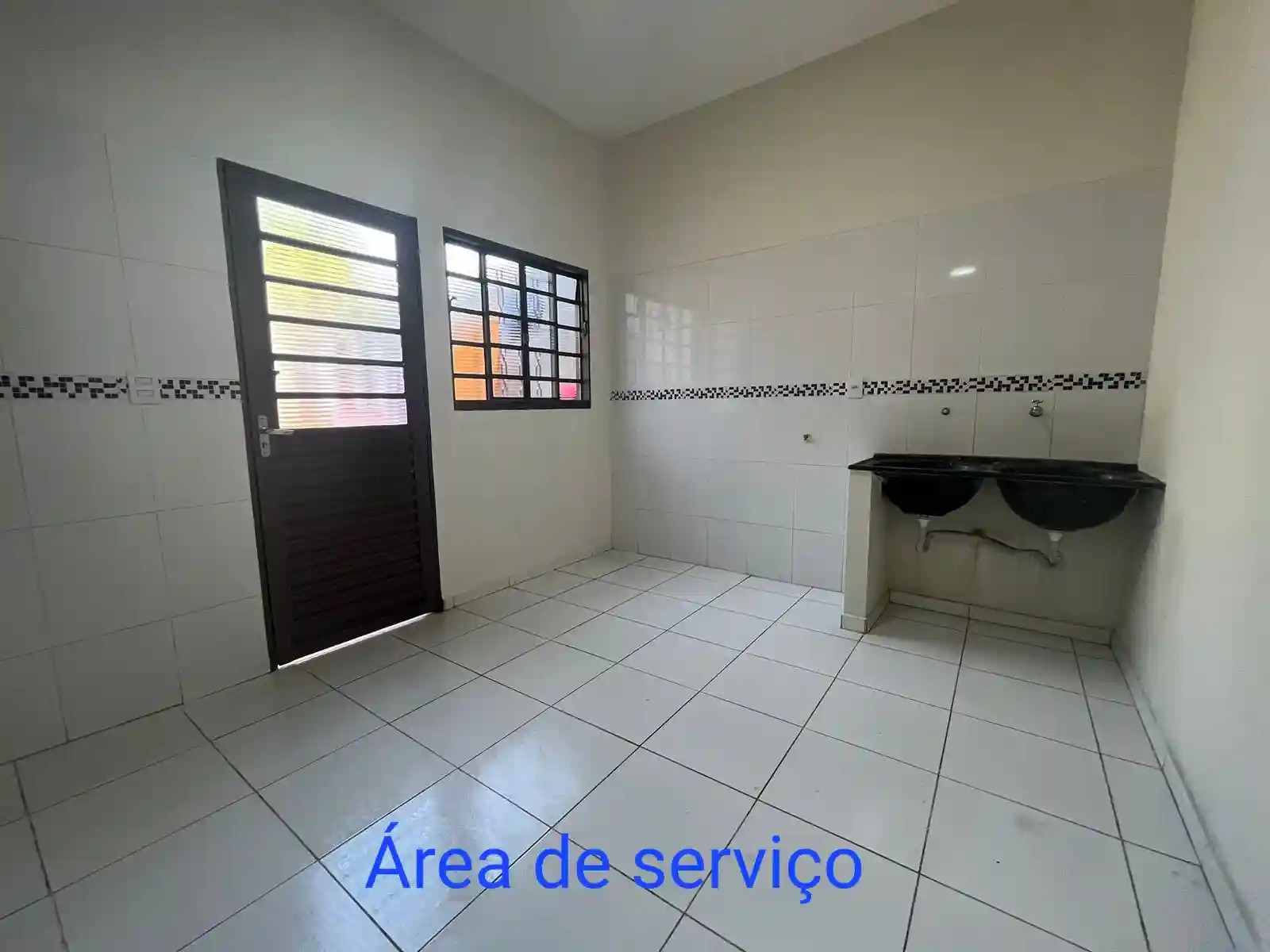 Casa com 3 quartos à venda, 140m² — foto 9 de 13