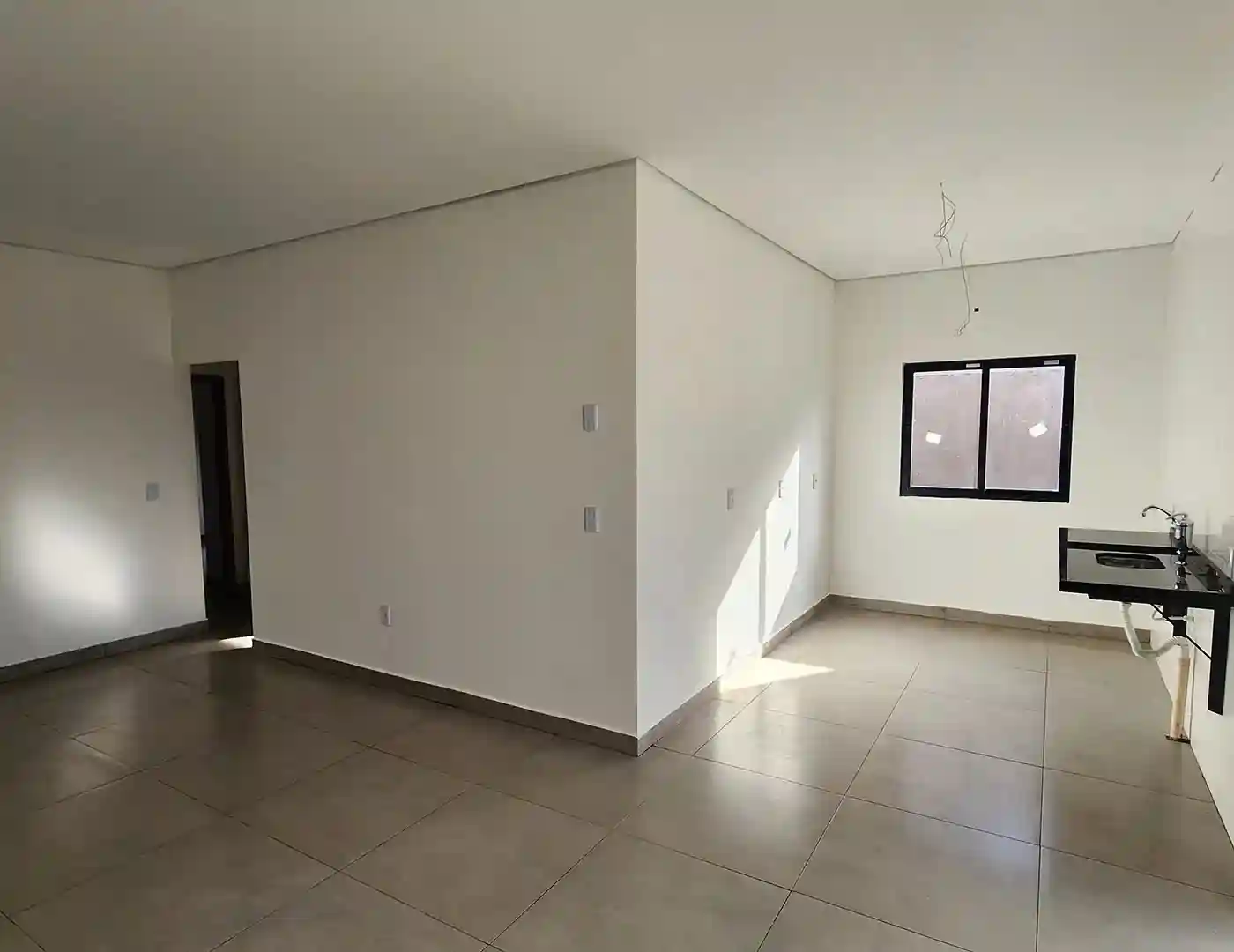 Casa com 3 quartos à venda, 200m² — foto 4 de 6