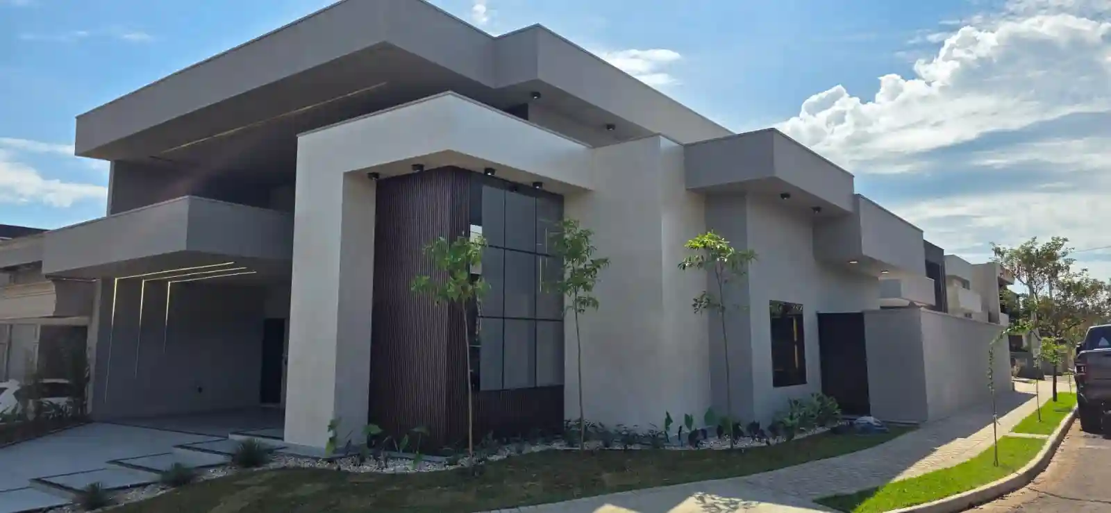 Casa de Condomínio com 3 quartos à venda, 215m² — foto 3 de 24