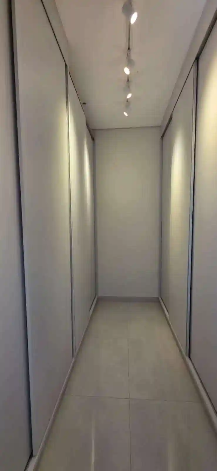 Casa de Condomínio com 3 quartos à venda, 215m² — foto 10 de 24
