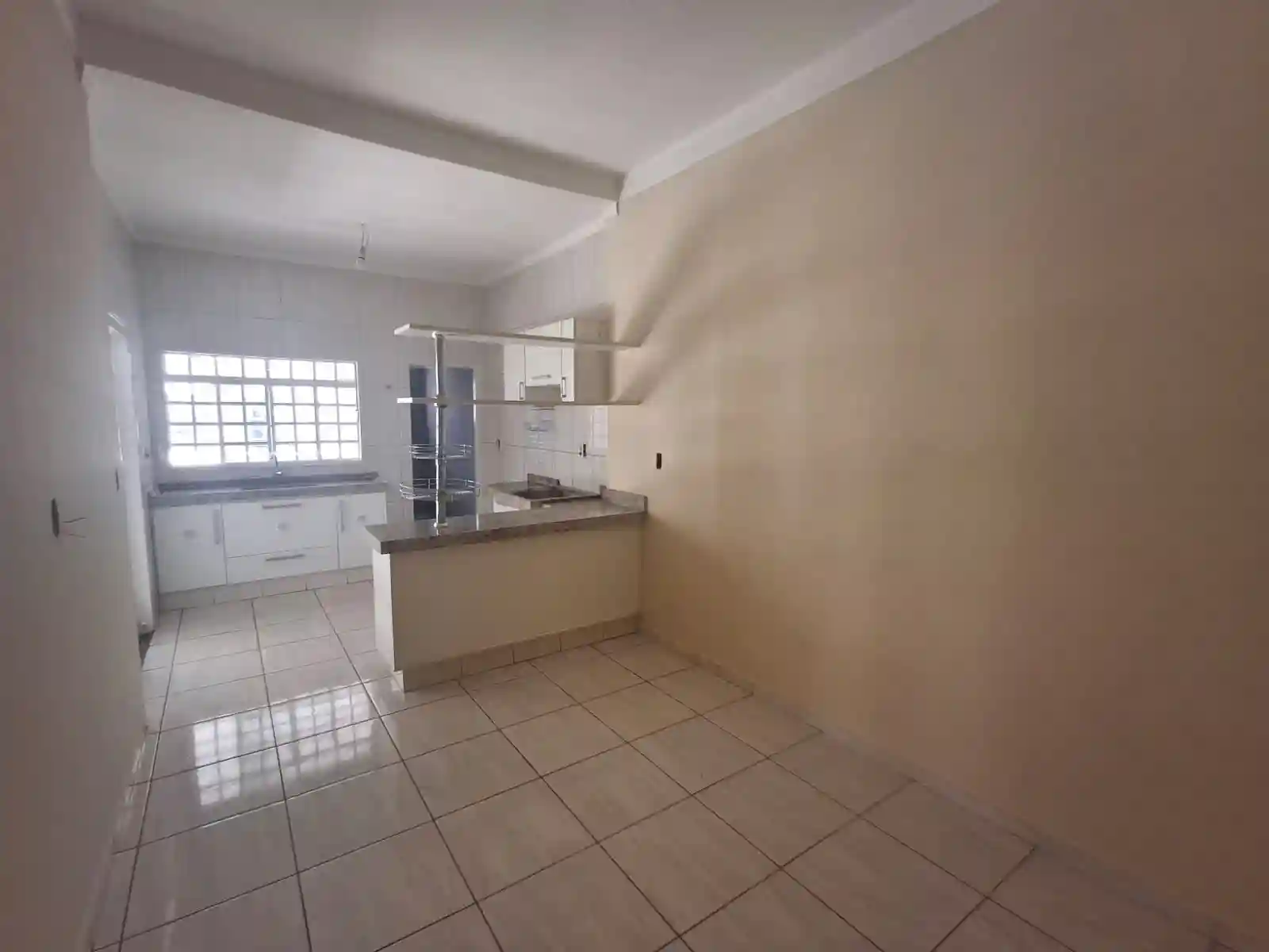 Casa com 3 quartos à venda, 200m² — foto 9 de 19