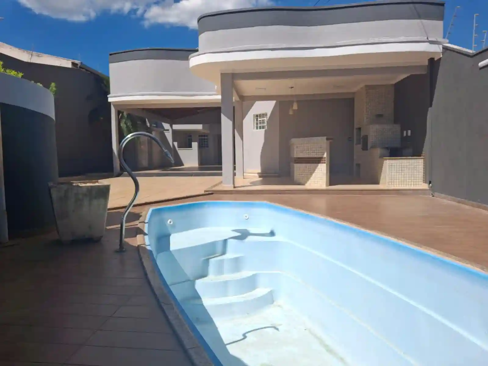Casa com 3 quartos à venda, 200m² — foto 4 de 19