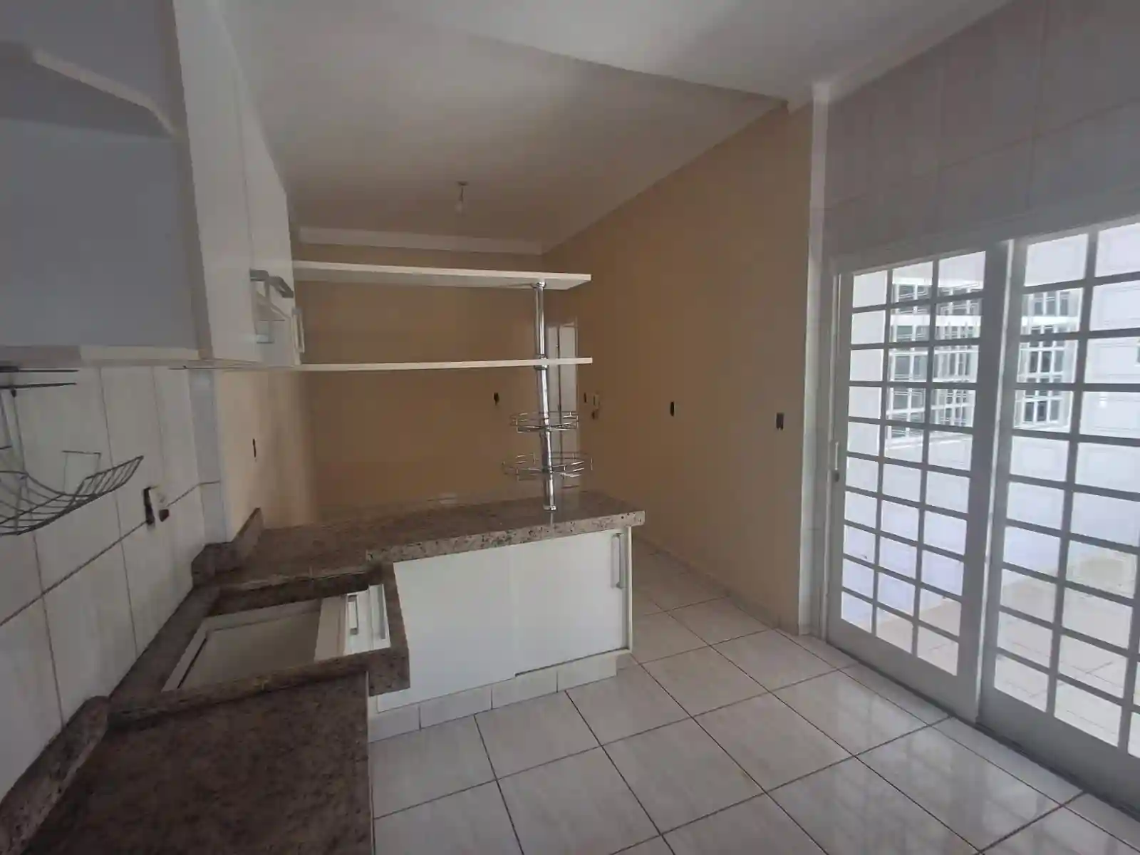 Casa com 3 quartos à venda, 200m² — foto 7 de 19