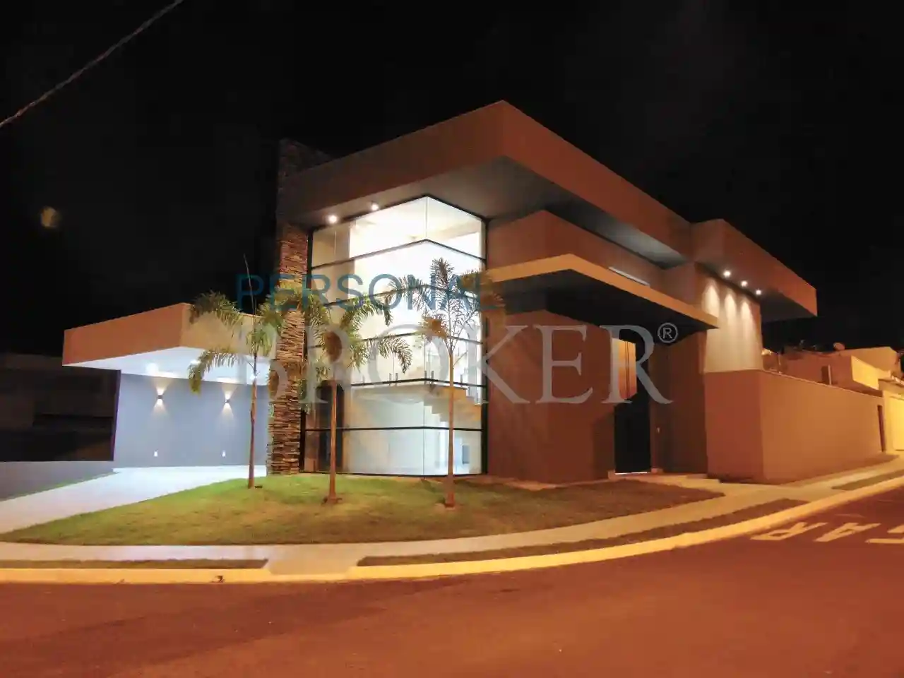 Casa de Condomínio com 3 quartos à venda, 340m² — foto 1 de 60