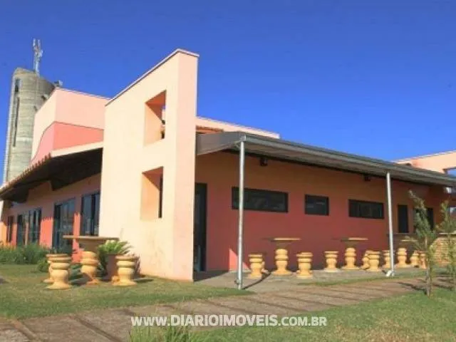 Terreno / Lote / Condomínio à venda — foto 1 de 3