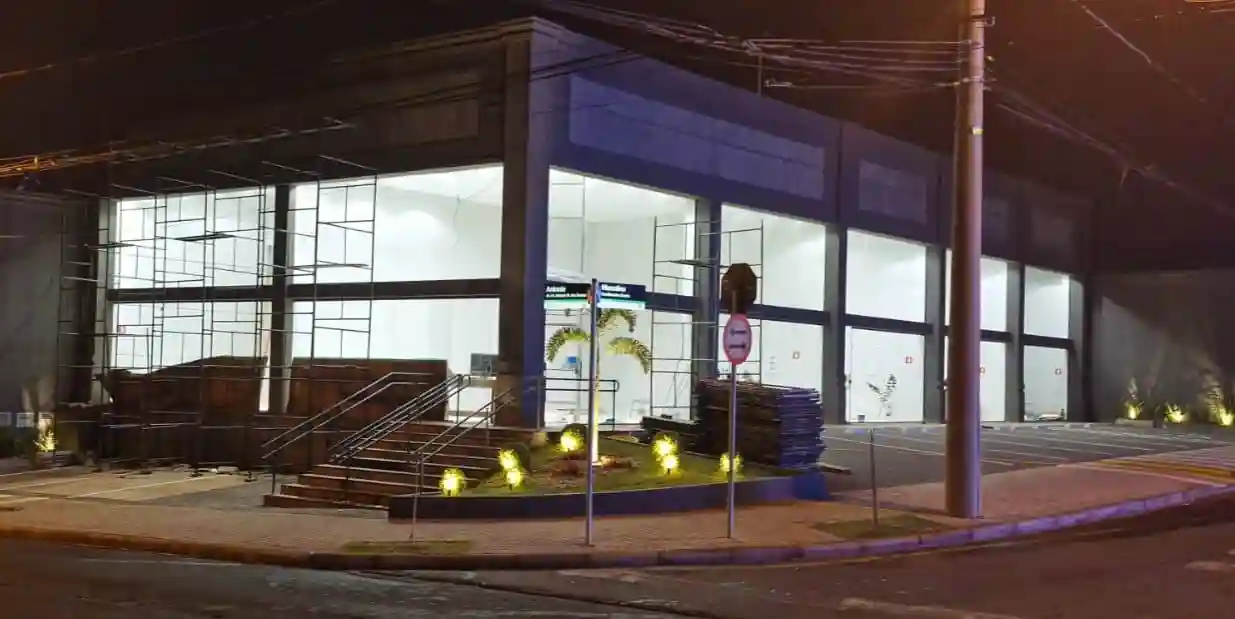 Loja / Salão / Ponto Comercial  para aluguel, 65m² — foto 3 de 9