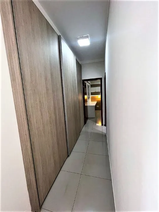 Casa de Condomínio à venda — foto 1 de 11